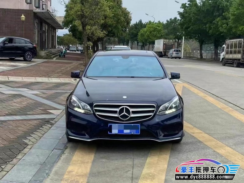 14年奔驰E轿车抵押车出售