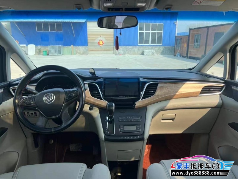 19年别克GL8轿车抵押车出售