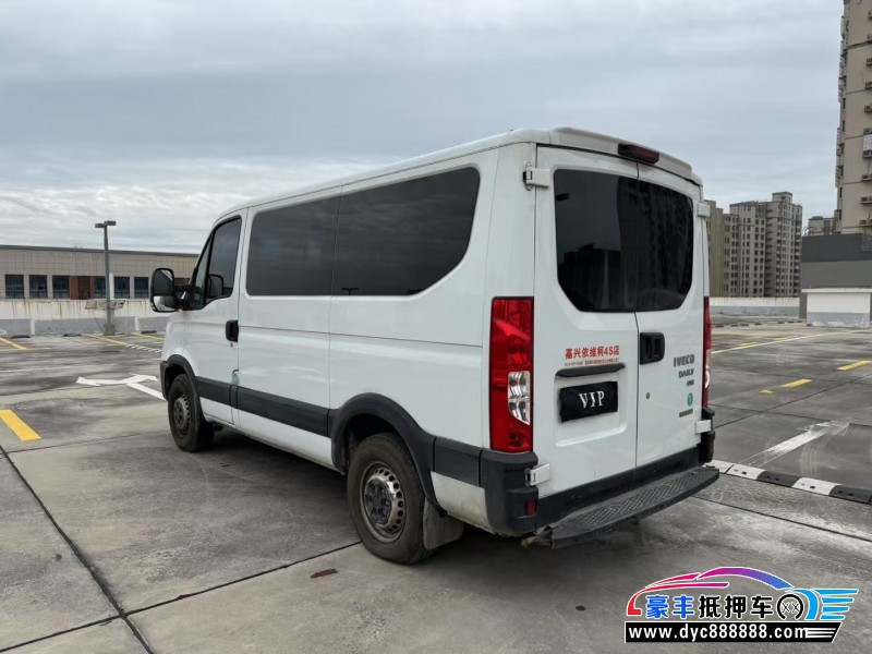 21年依维柯欧盛轿车抵押车出售