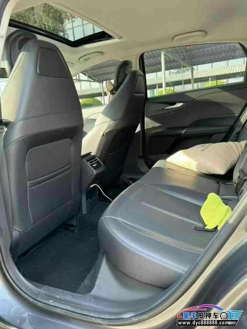 24年长安逸达轿车抵押车出售