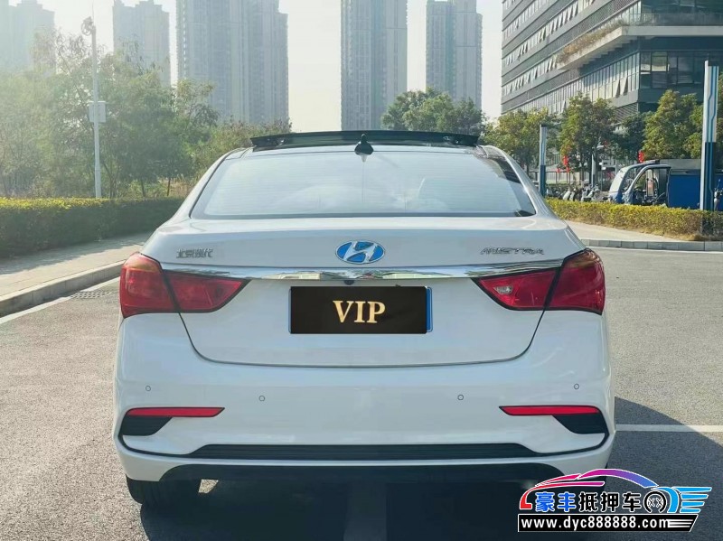 21年现代菲斯塔轿车抵押车出售