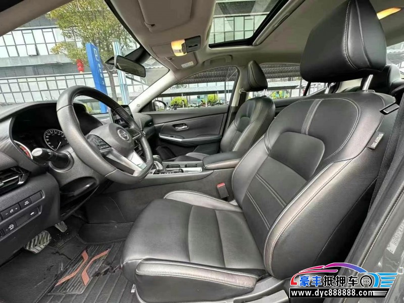 22年日产轩逸轿车抵押车出售