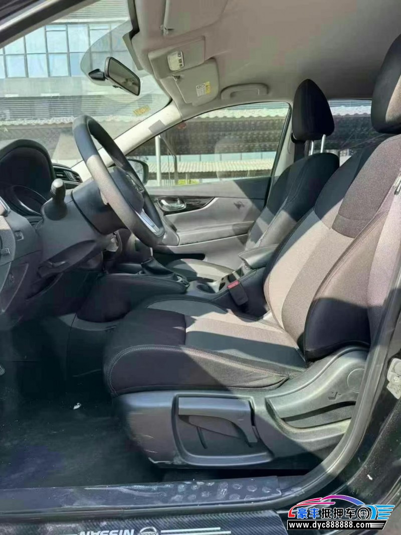 20年日产逍客轿车抵押车出售