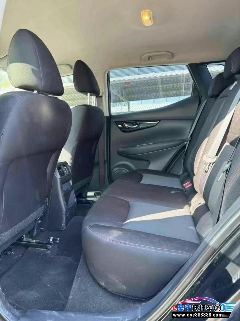 20年日产逍客轿车抵押车出售