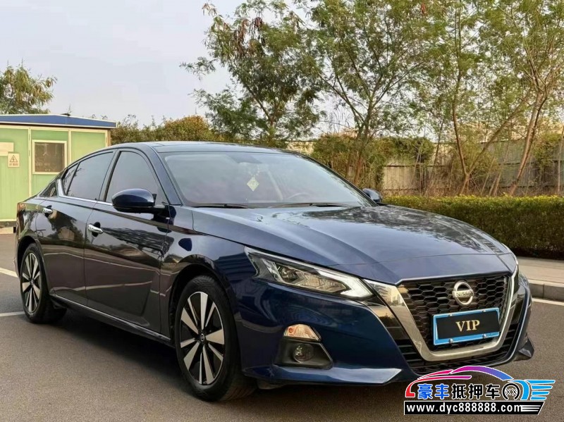 21年日产天籁轿车抵押车出售