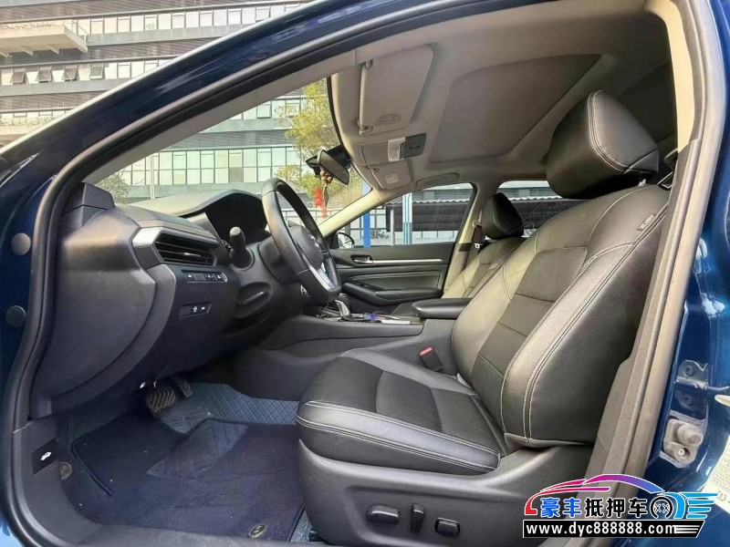 21年日产天籁轿车抵押车出售