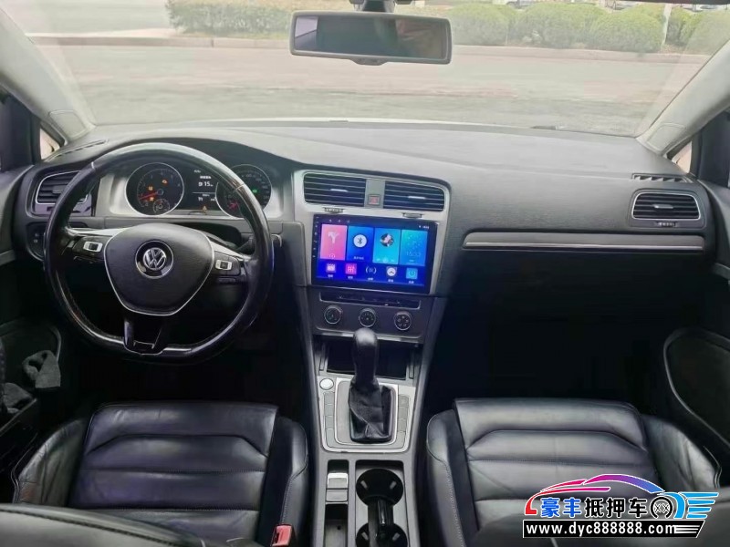 14年大众高尔夫轿车抵押车出售