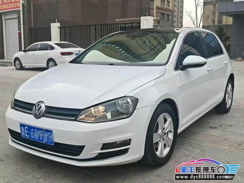 14年大众高尔夫轿车抵押车出售