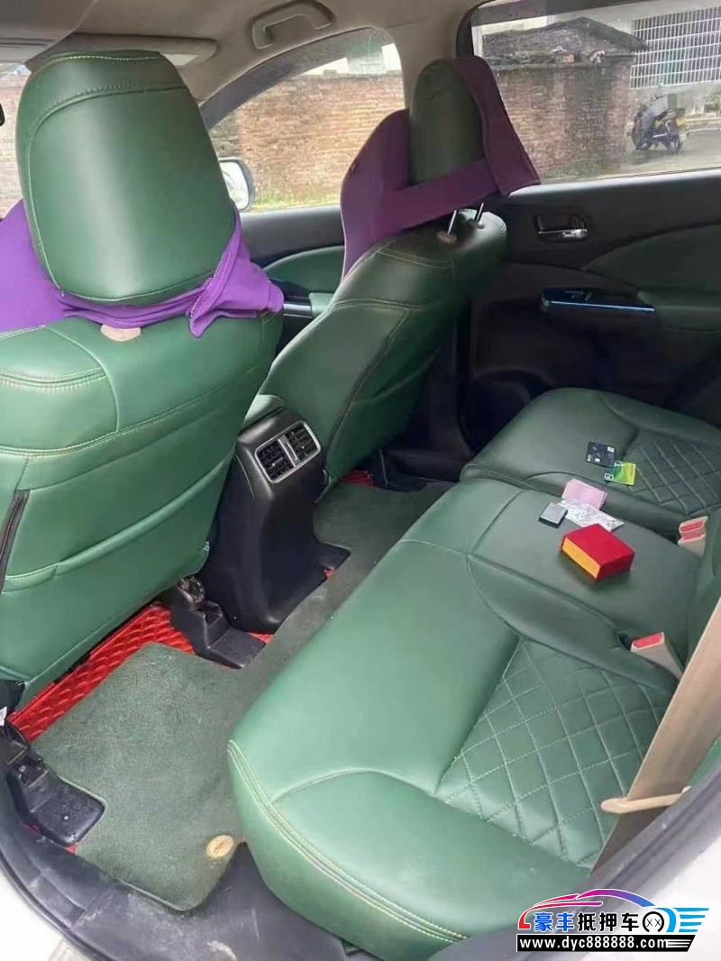 16年本田CR-V轿车抵押车出售