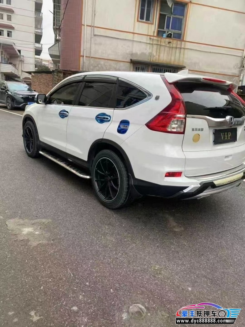 16年本田CR-V轿车抵押车出售