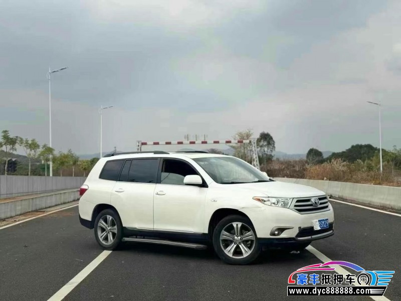 13年丰田汉兰达轿车抵押车出售