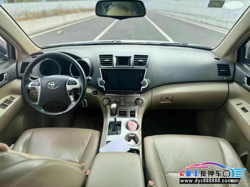 13年丰田汉兰达轿车抵押车出售