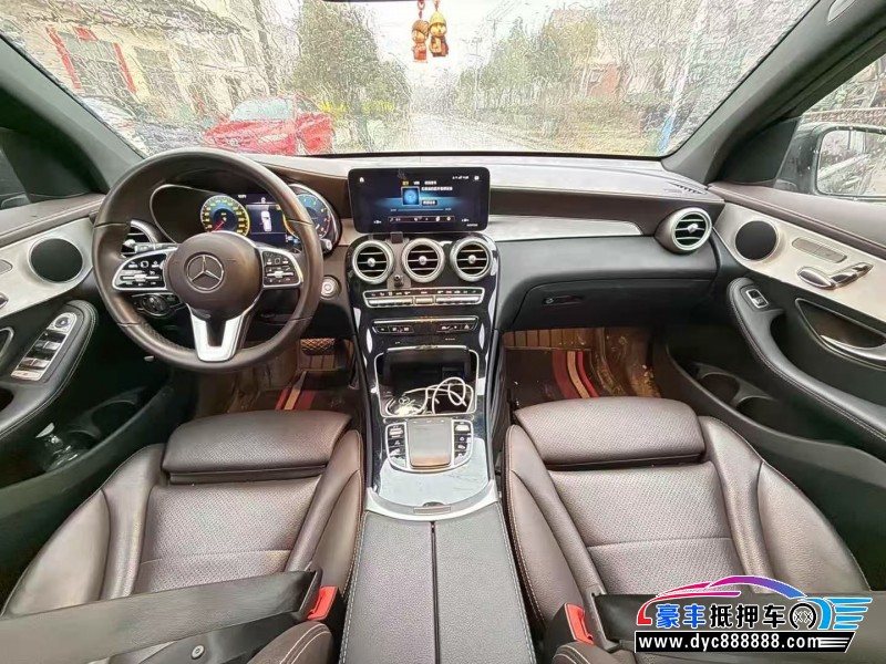 21年奔驰GLC轿车抵押车出售