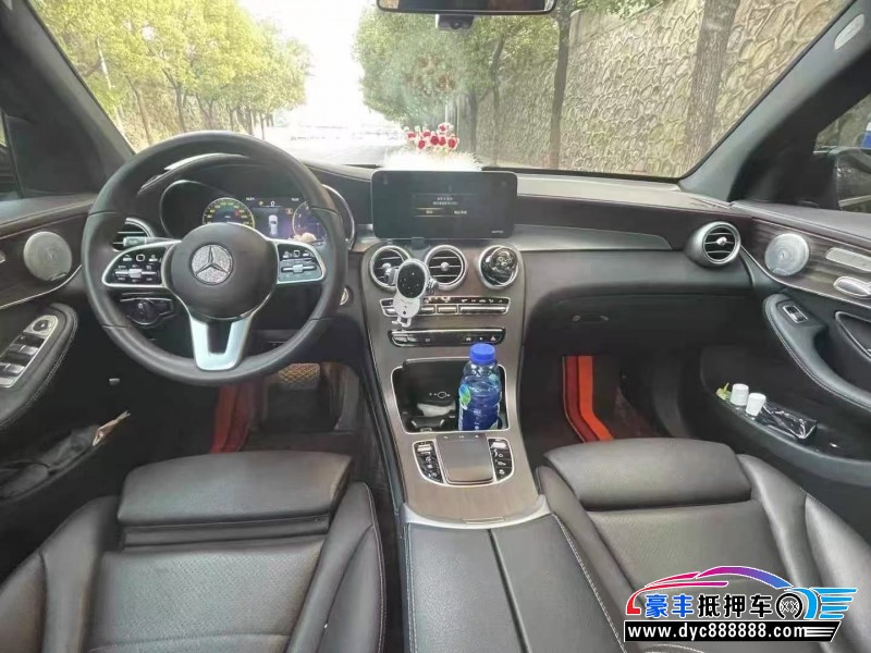 21年奔驰GLC轿车抵押车出售
