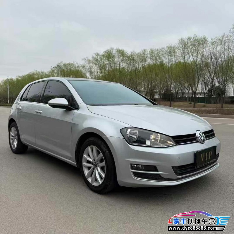 15年大众高尔夫轿车抵押车出售