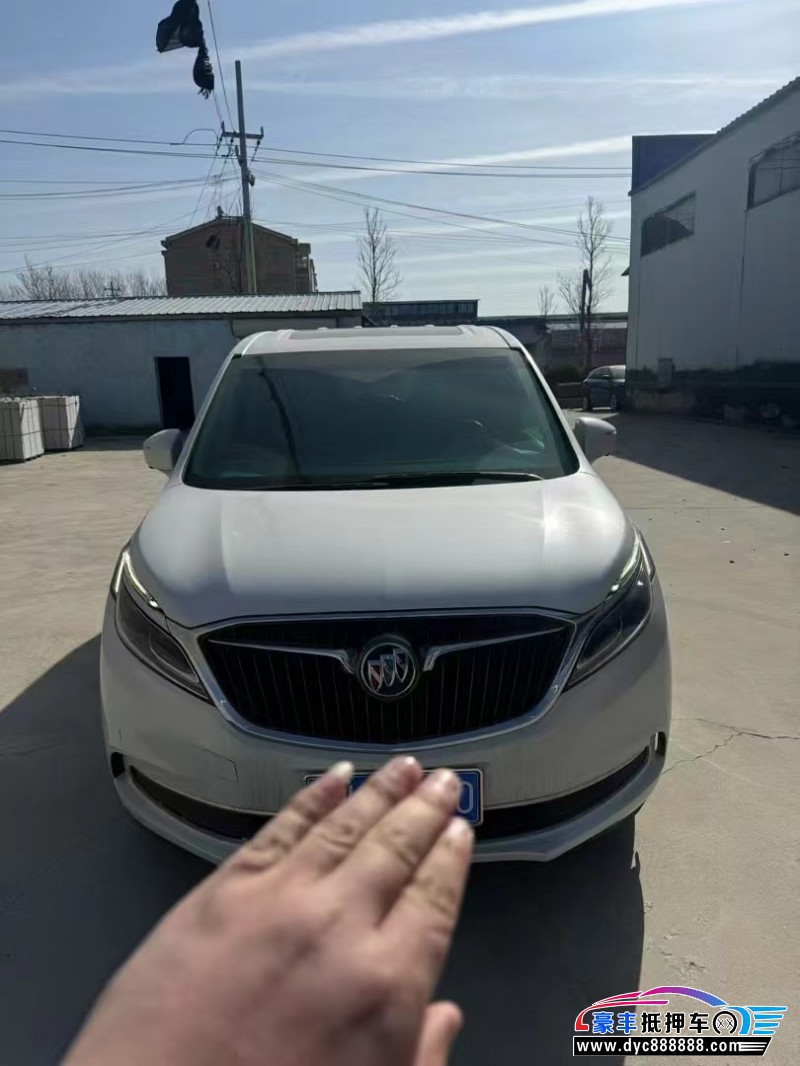 18年别克GL8轿车抵押车出售