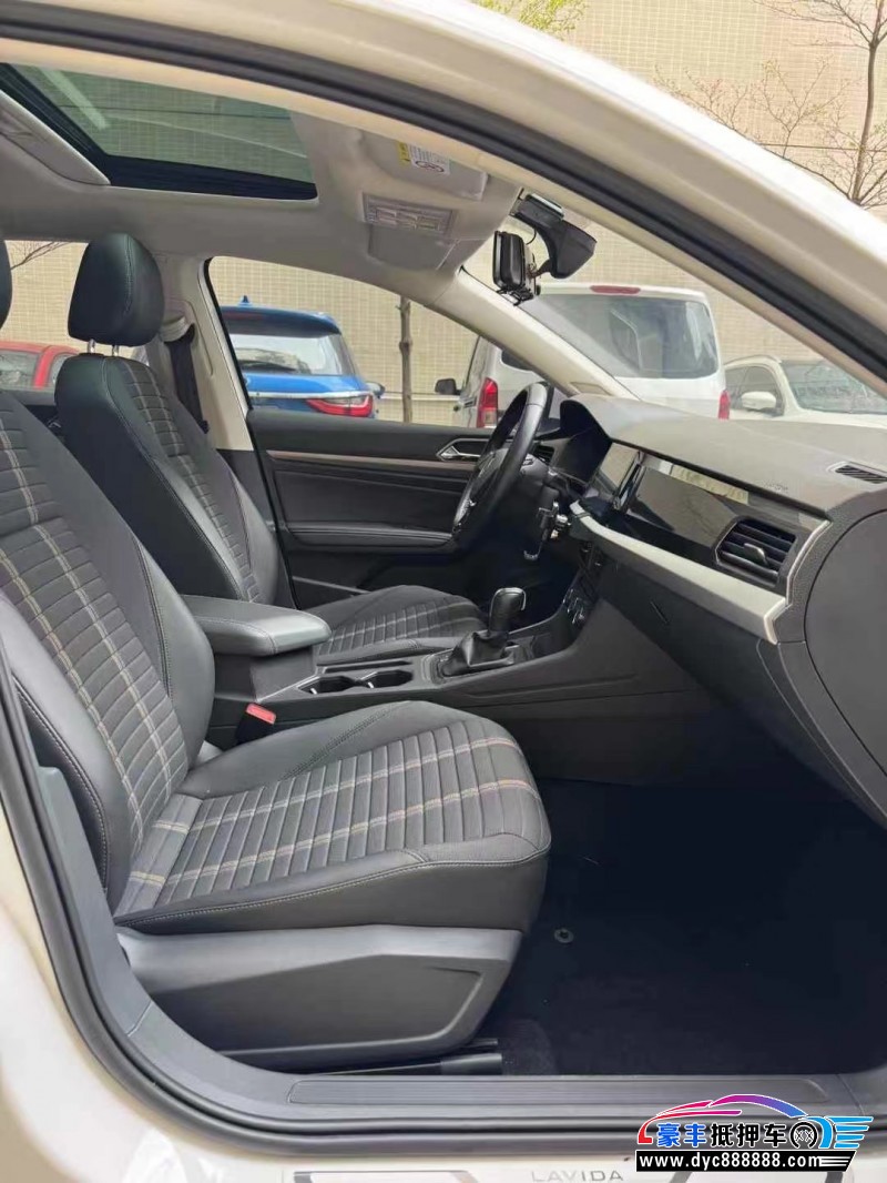 22年大众朗逸轿车抵押车出售