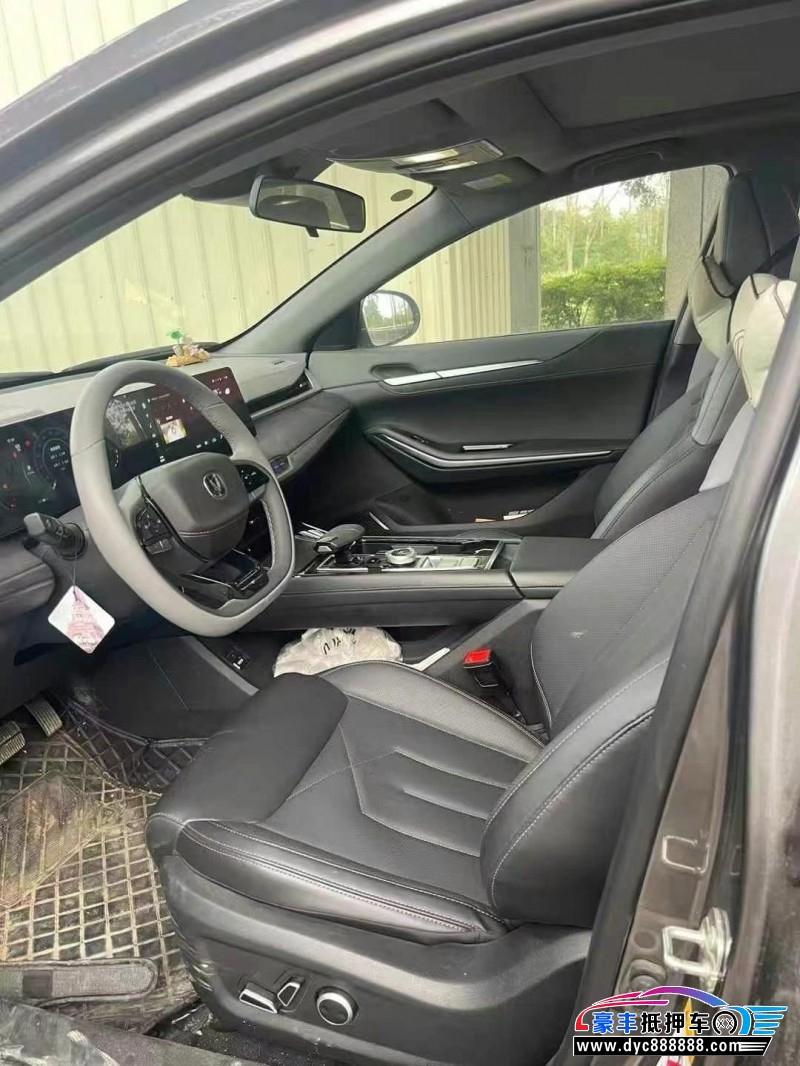 24年长安锐程CC轿车抵押车出售