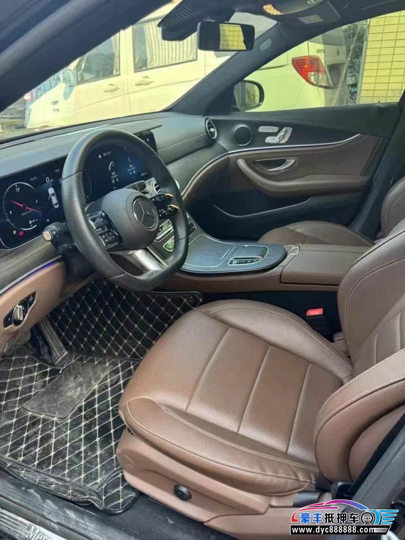 21年奔驰E轿车抵押车出售