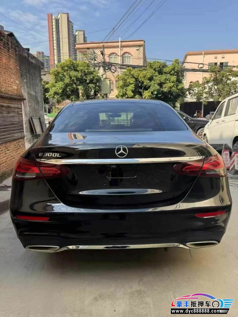 21年奔驰E轿车抵押车出售