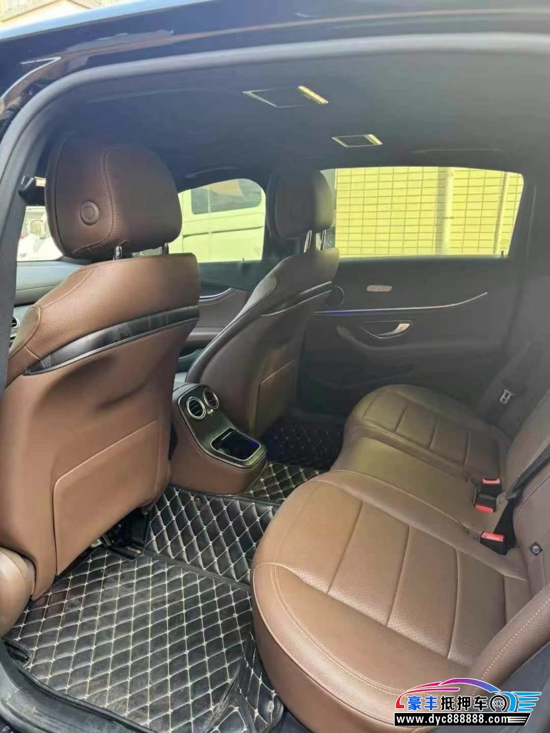 21年奔驰E轿车抵押车出售