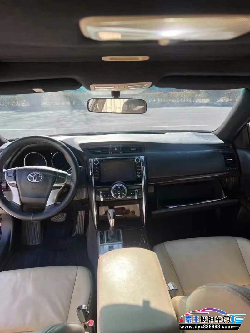 14年丰田锐志轿车抵押车出售