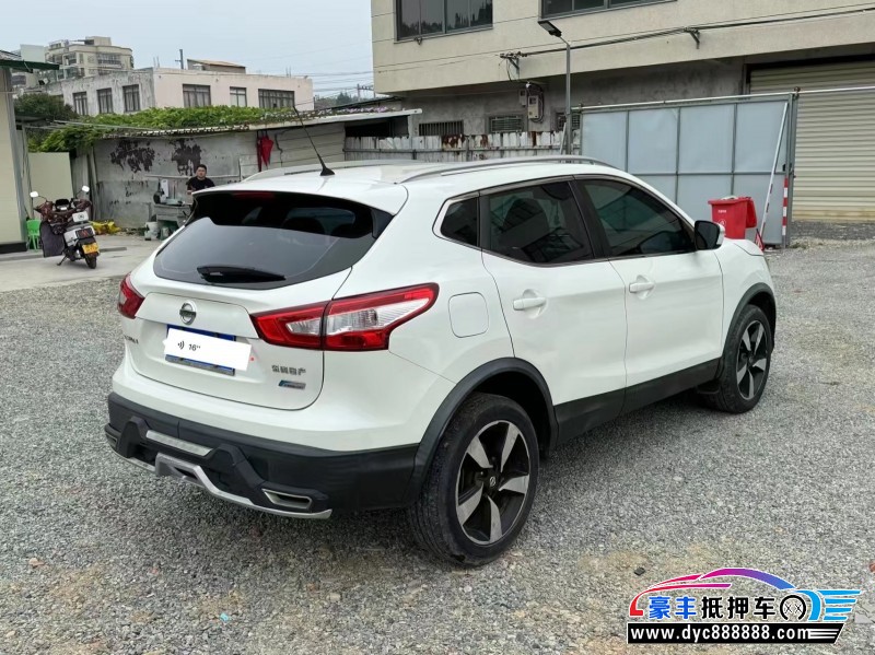 18年日产逍客轿车抵押车出售