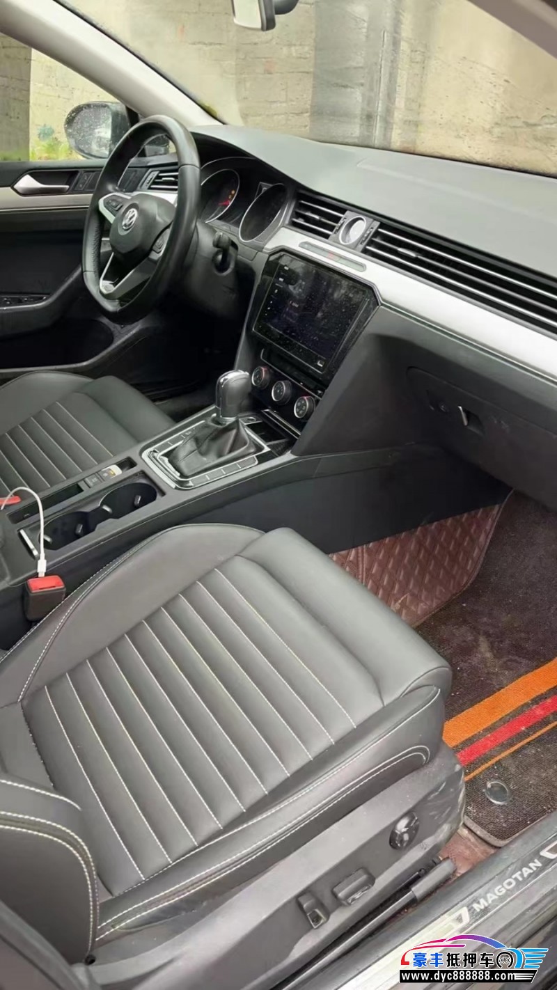 21年大众迈腾轿车抵押车出售