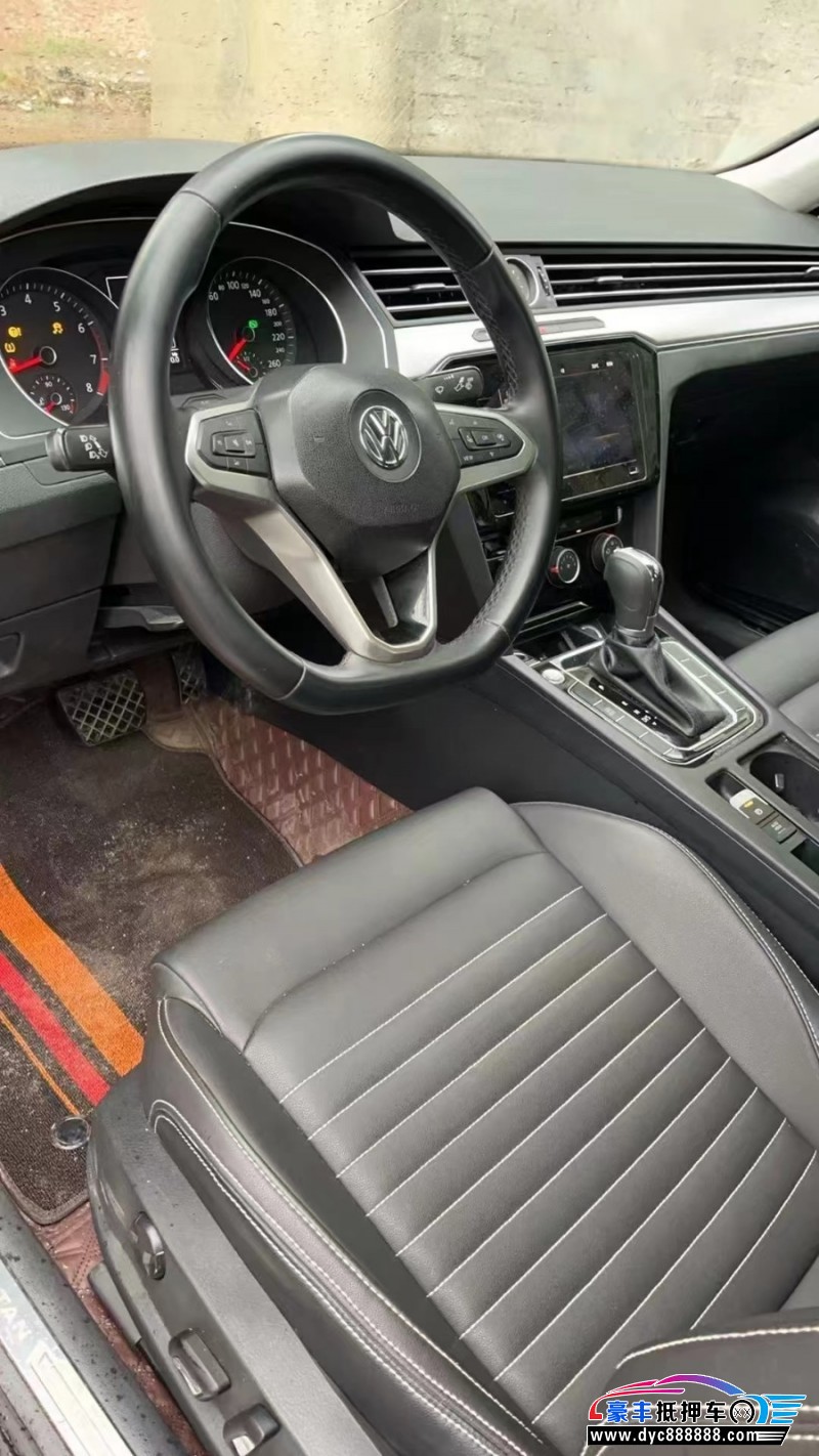 21年大众迈腾轿车抵押车出售