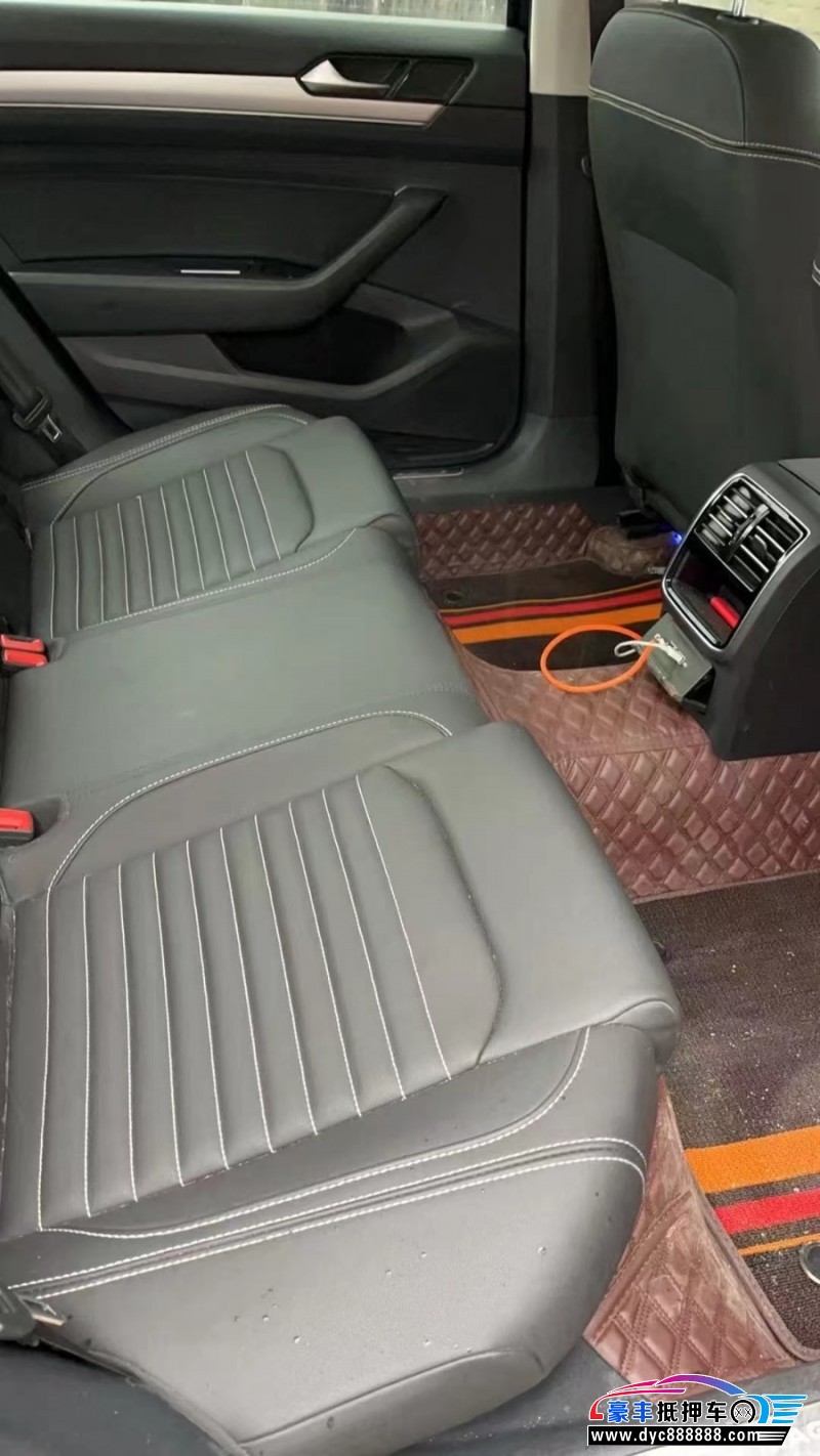 21年大众迈腾轿车抵押车出售