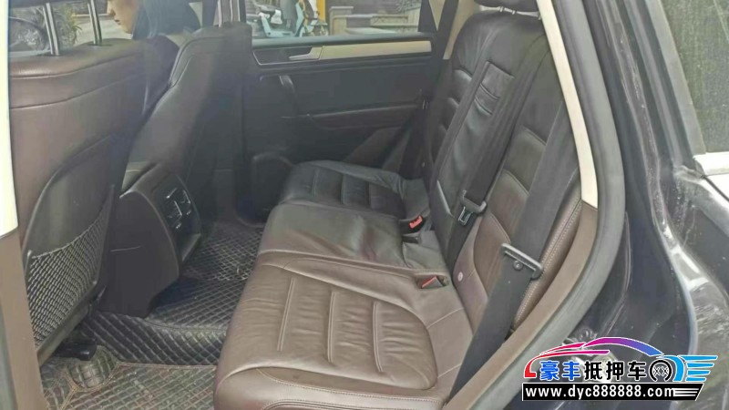 17年大众途锐SUV抵押车出售