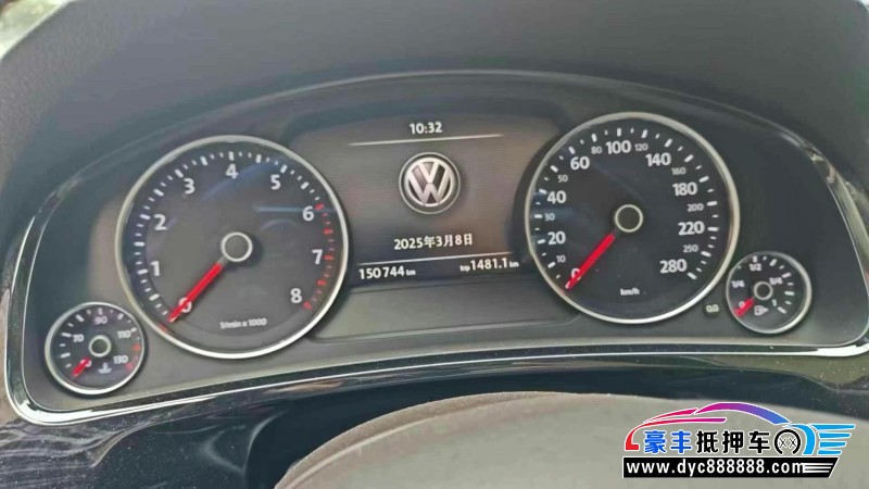 17年大众途锐SUV抵押车出售