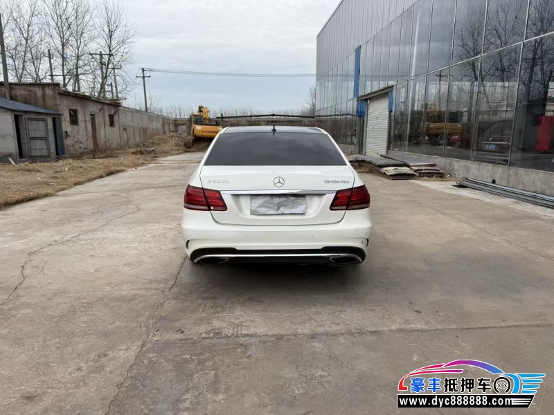 14年奔驰E轿车抵押车出售