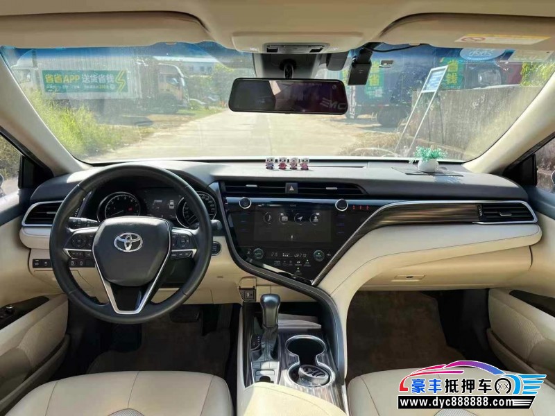 20年丰田凯美瑞轿车抵押车出售