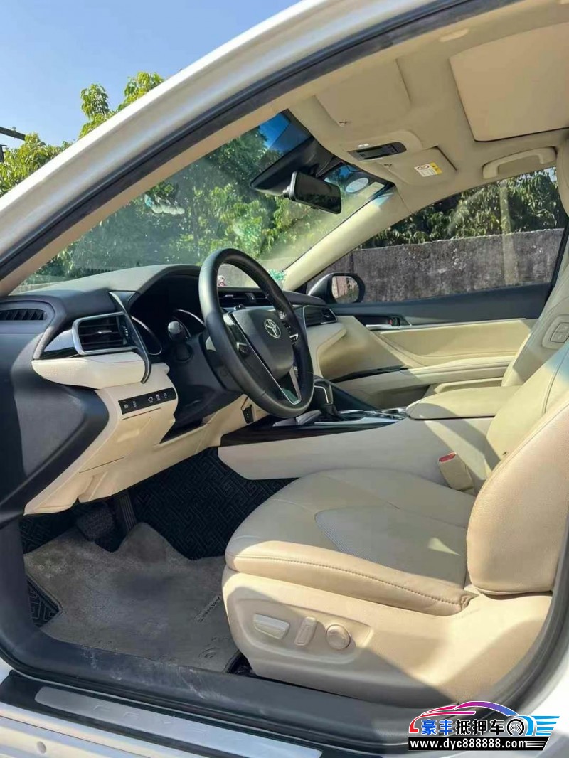 20年丰田凯美瑞轿车抵押车出售