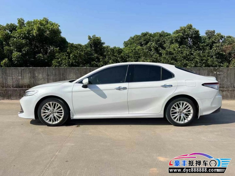 20年丰田凯美瑞轿车抵押车出售