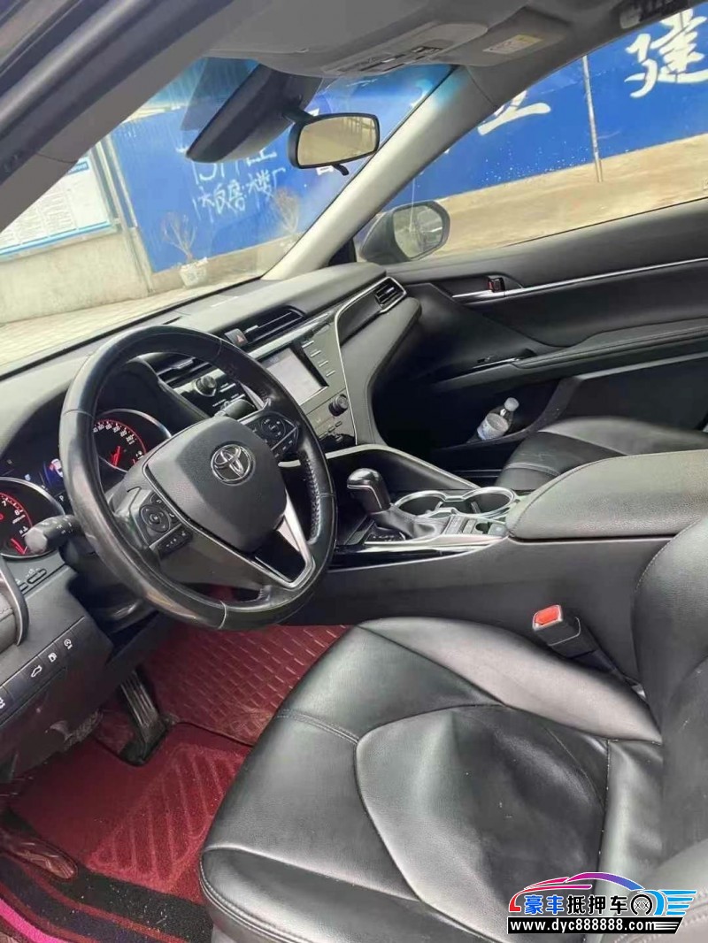 19年丰田凯美瑞轿车抵押车出售