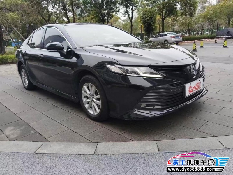 18年丰田凯美瑞轿车抵押车出售