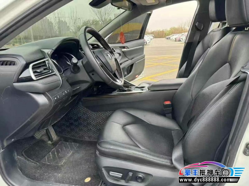 21年丰田凯美瑞轿车抵押车出售