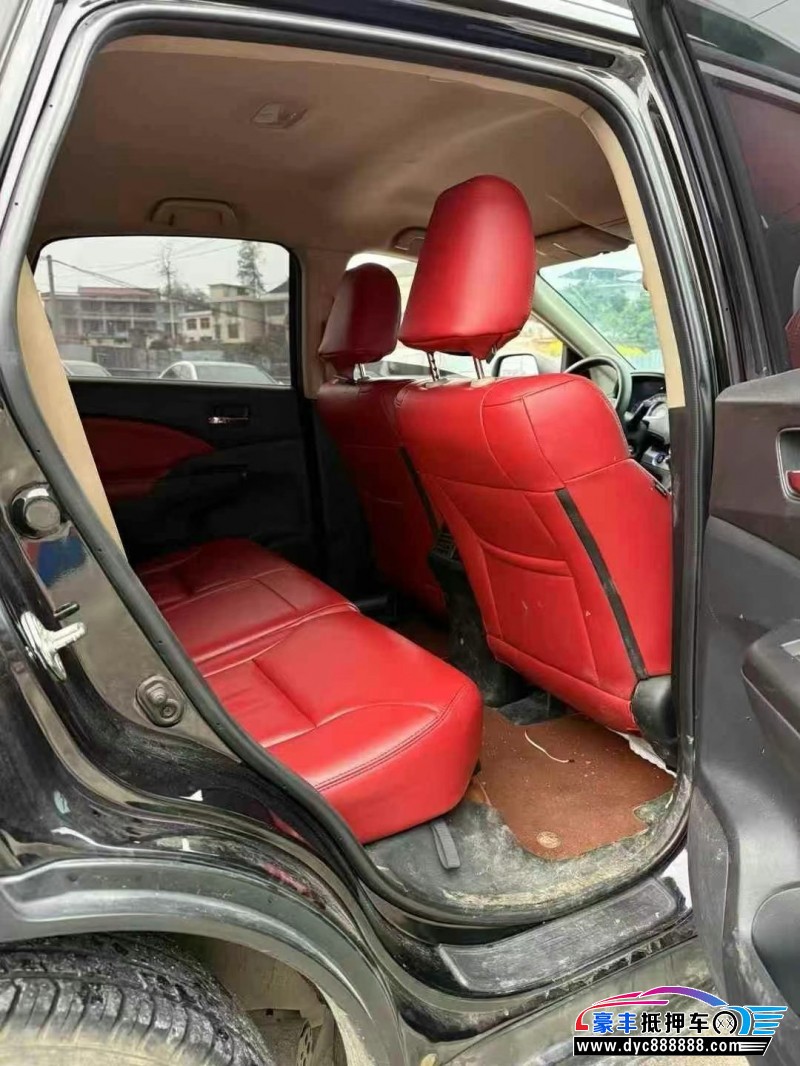 16年本田CR-V轿车抵押车出售