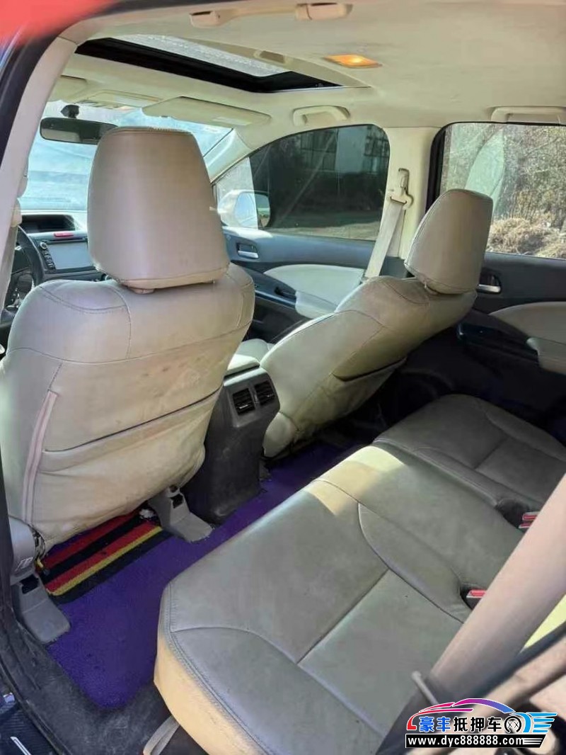 13年本田CR-V轿车抵押车出售