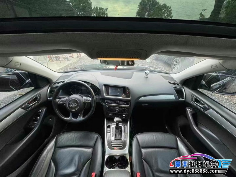 15年奥迪Q5轿车抵押车出售