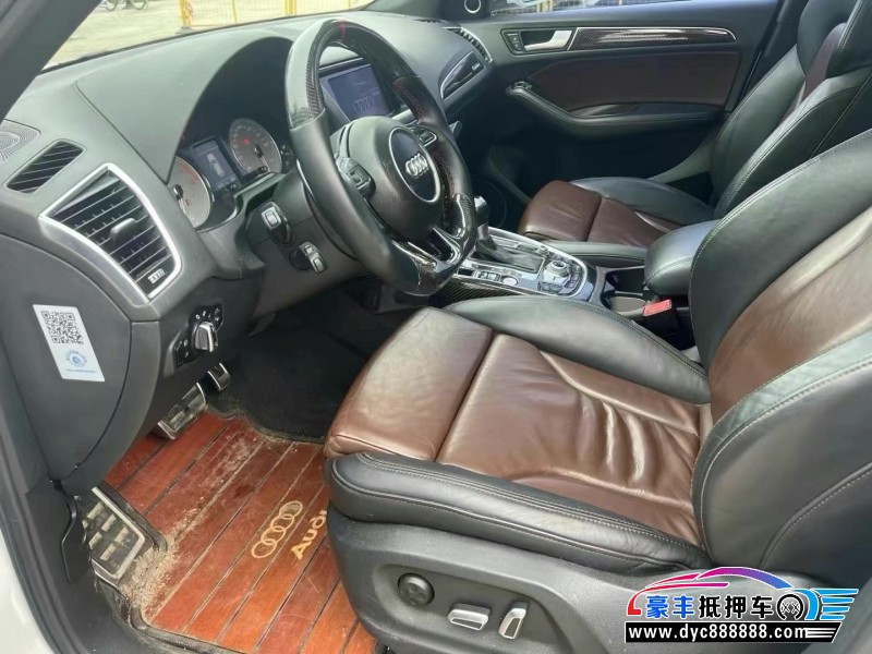 15年奥迪Q5轿车抵押车出售