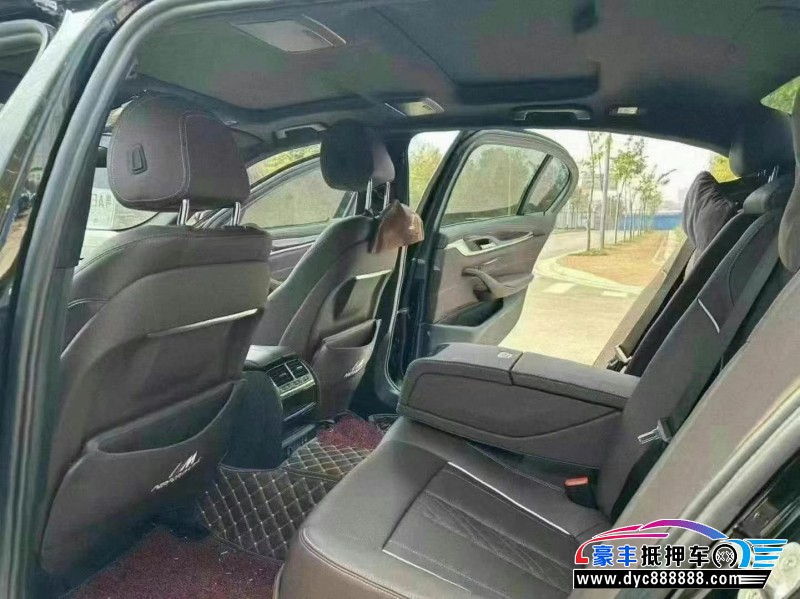 22年宝马5系轿车抵押车出售