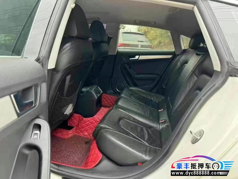 13年奥迪A5轿车抵押车出售