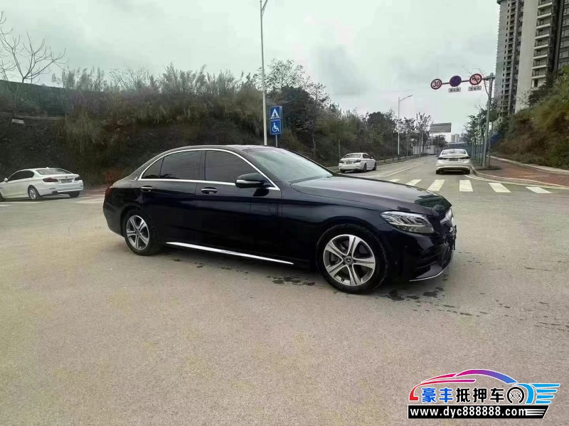 19年奔驰C轿车抵押车出售