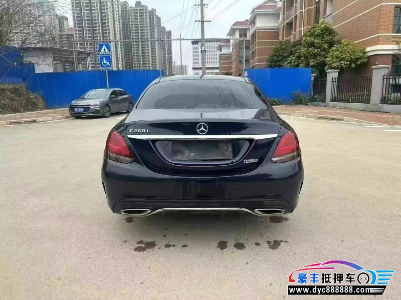 19年奔驰C轿车抵押车出售