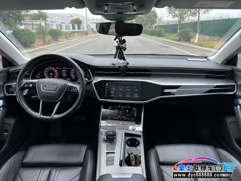 21年奥迪A7轿车抵押车出售