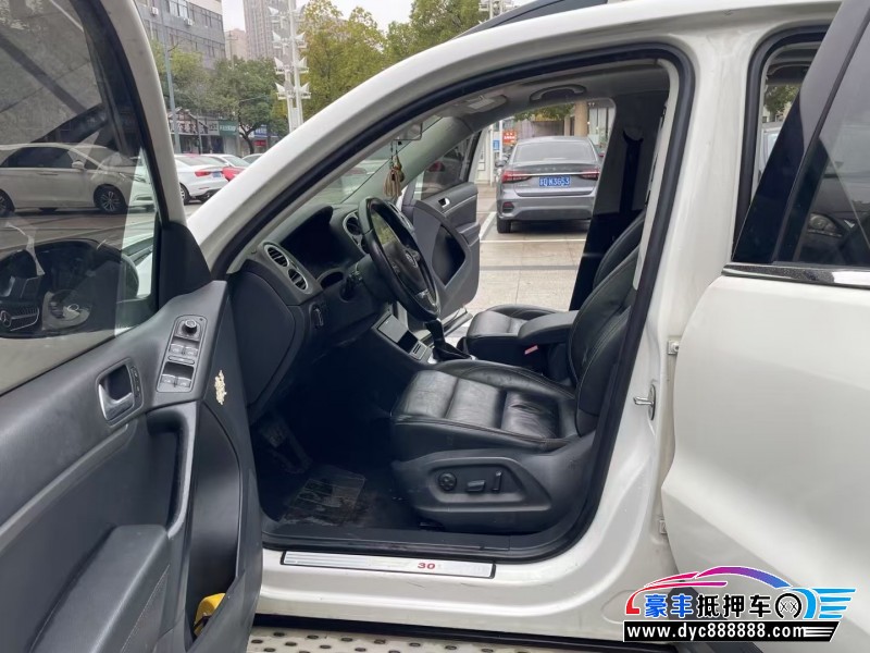 17年大众途观轿车抵押车出售