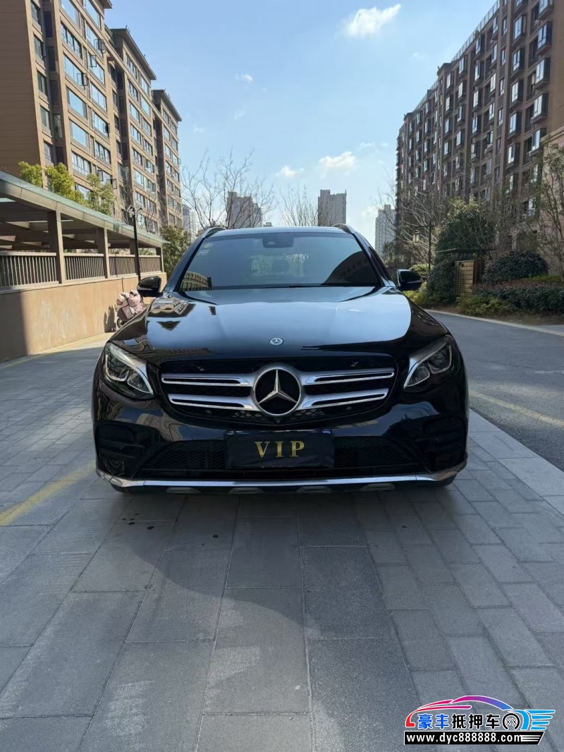 18年奔驰GLC轿车抵押车出售